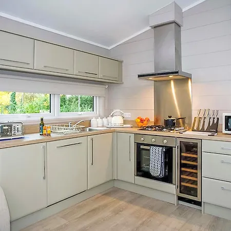 Jamies Cragg Welburn